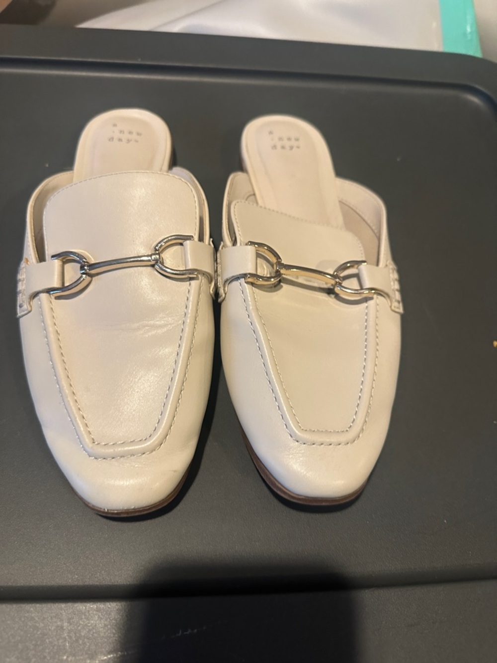 Cream Leather Mule Loafers with Gold Horsebit